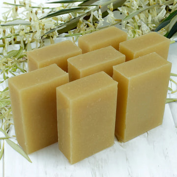 Friendly Soap Naked & Natural - Tea Tree & Turmeric Soap 95g